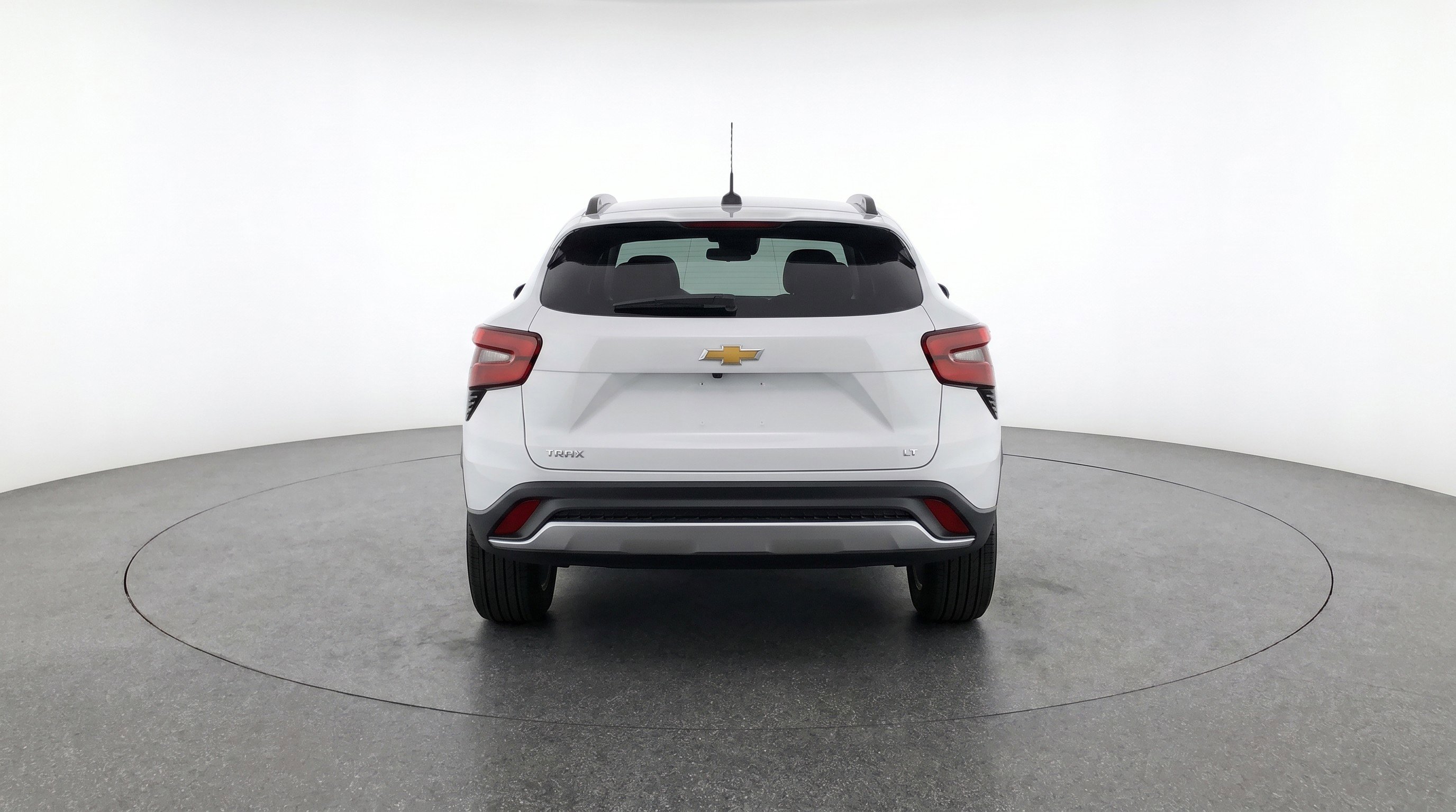 Used 2025 Chevrolet Trax LT w/ LT Convenience Package FWD image 7