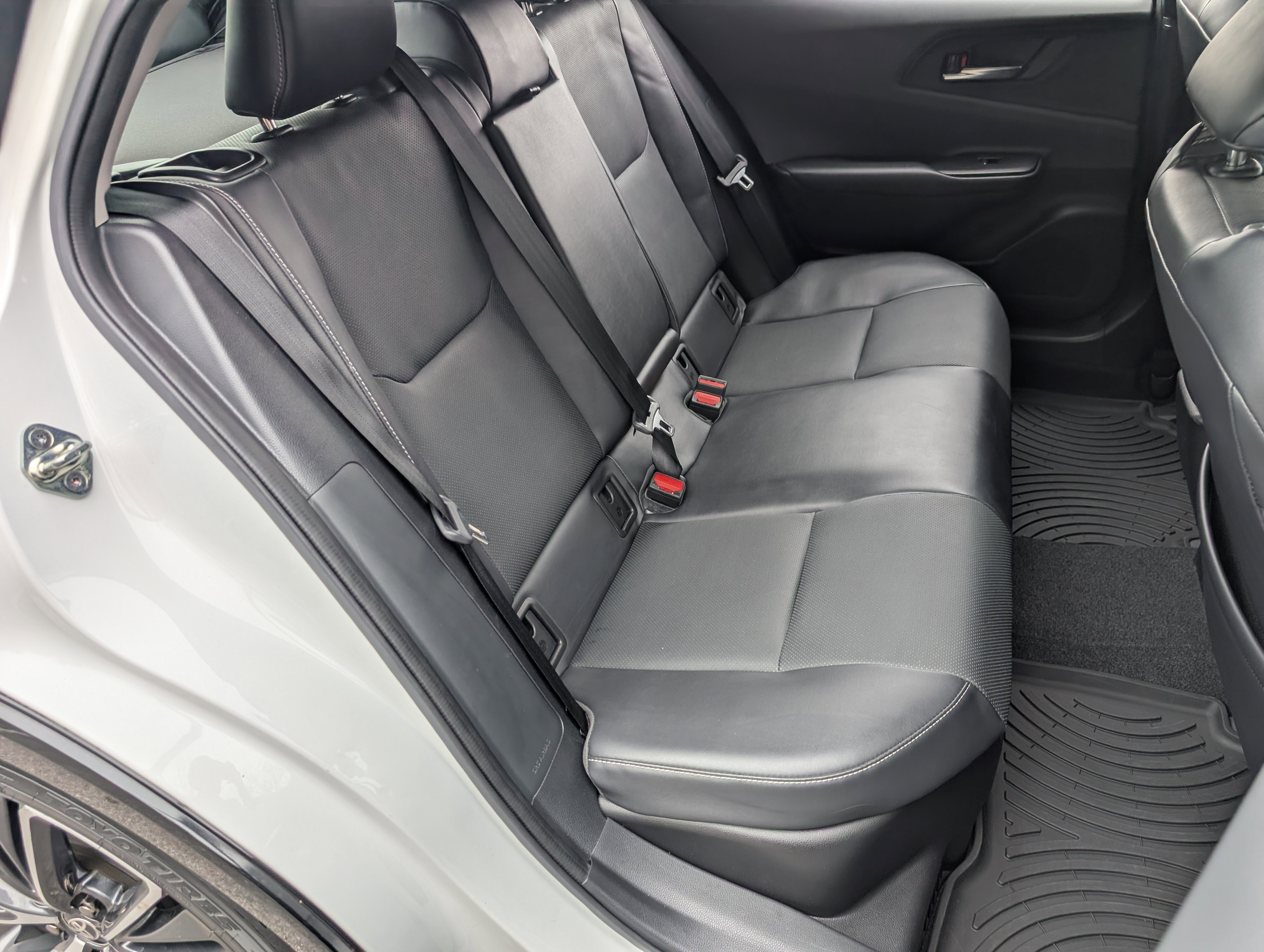 Used 2023 Toyota Prius XLE FWD image 19