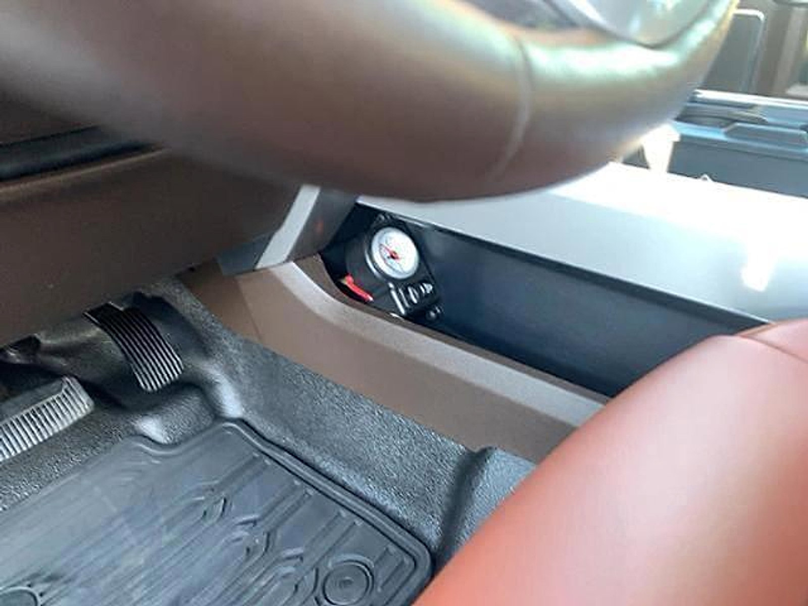 Used 2022 Ford F450 King Ranch w/ Chrome Package AWD/4WD image 25