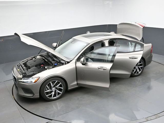 Used 2019 Volvo S60 T6 Momentum w/ Premium Package image 48