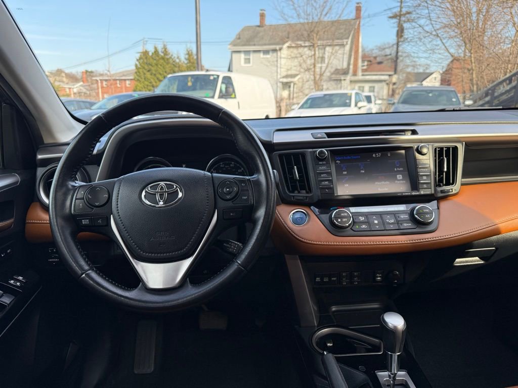 Used 2016 Toyota RAV4 Limited AWD/4WD image 22