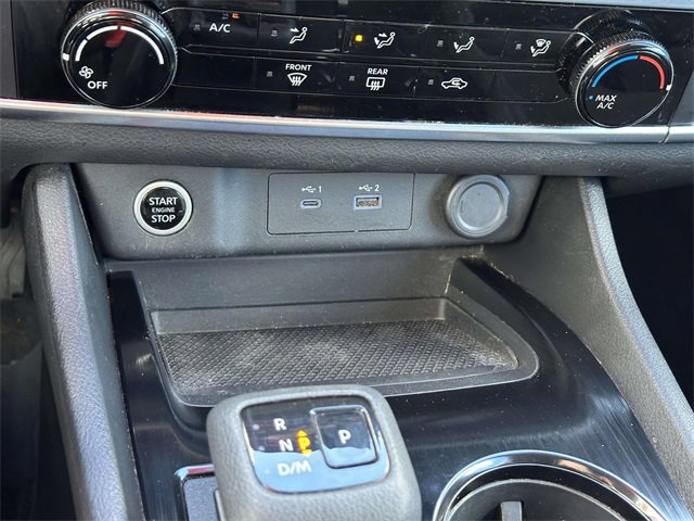 Used 2023 Nissan Rogue S image 22