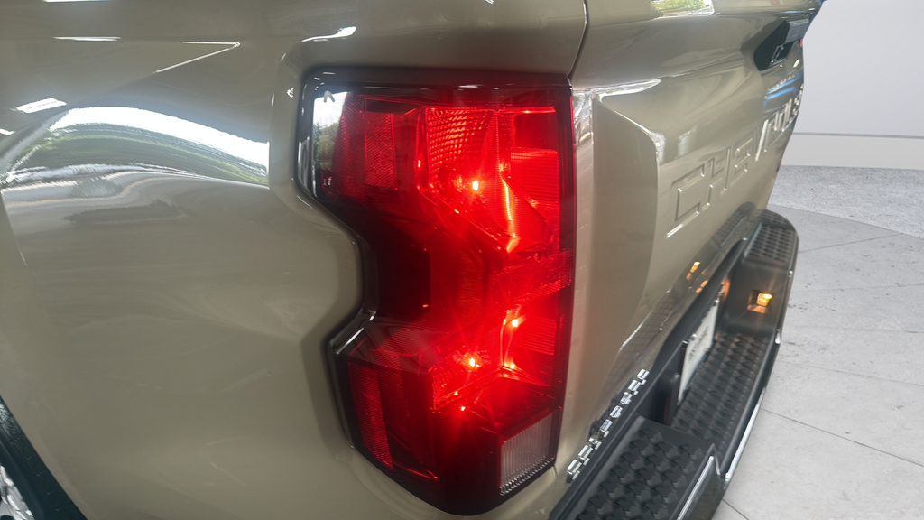 Certified 2023 Chevrolet Colorado W/T RWD image 28