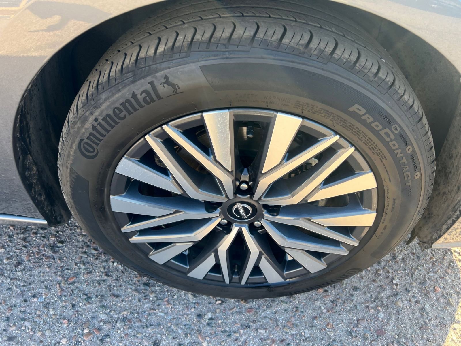 Used 2025 Nissan Altima 2.5 SV image 30