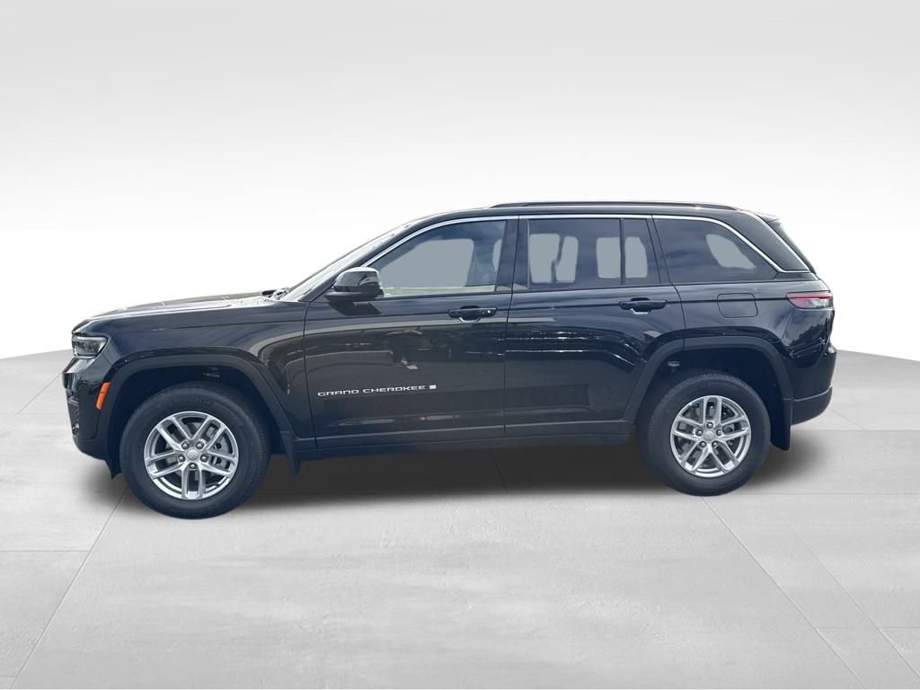 New 2025 Jeep Grand Cherokee Laredo X w/ Trailer Tow Package image 4