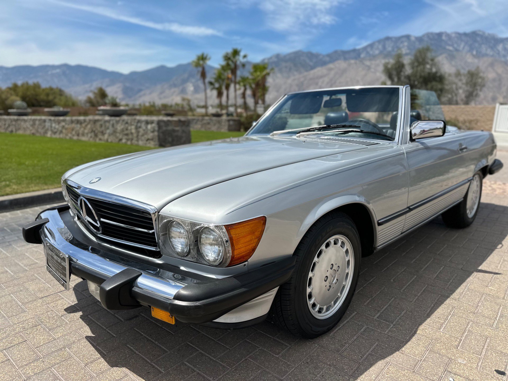 Used 1988 Mercedes-Benz 560 SL image 23