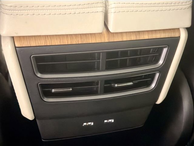 Used 2018 Tesla Model X 75D image 27