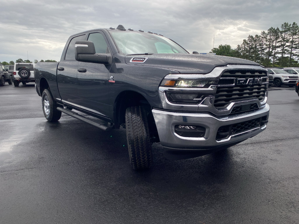 New 2026 RAM 2500 Tradesman AWD/4WD image 3