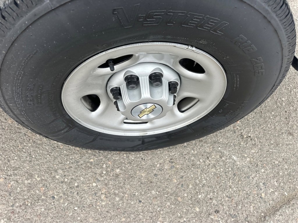 Used 2023 Chevrolet Express 3500 LS image 19