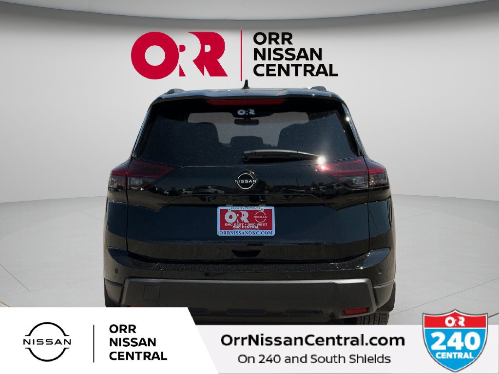 New 2026 Nissan Rogue Dark Armor FWD image 6