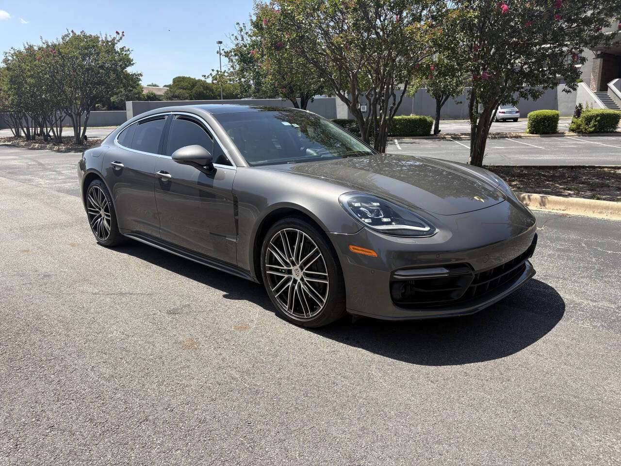 Used 2017 Porsche Panamera 4S AWD/4WD image 2
