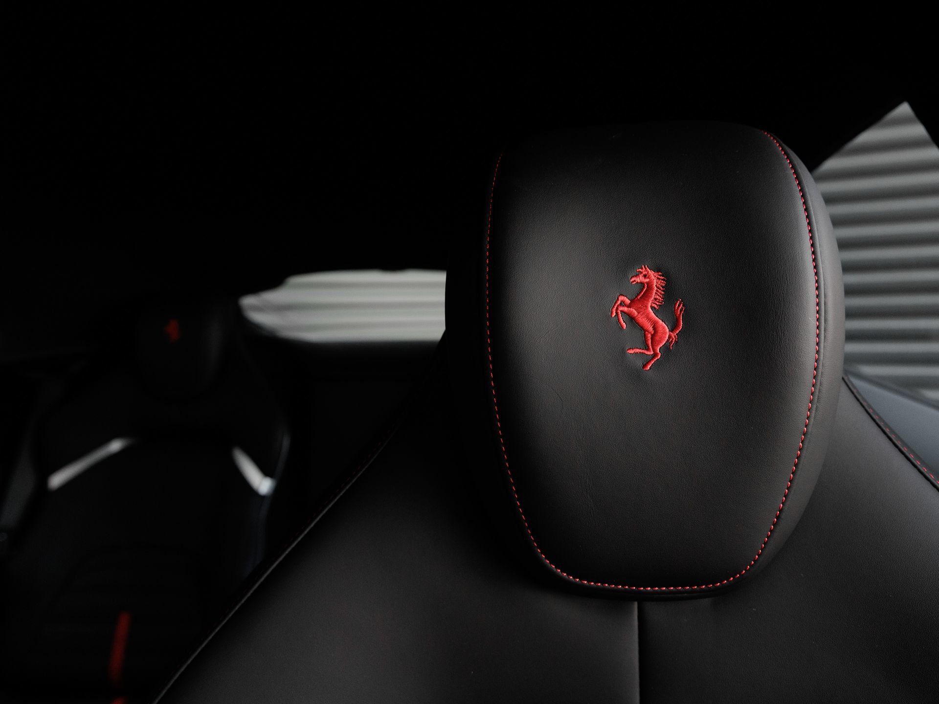 Used 2026 Ferrari Purosangue AWD/4WD image 17