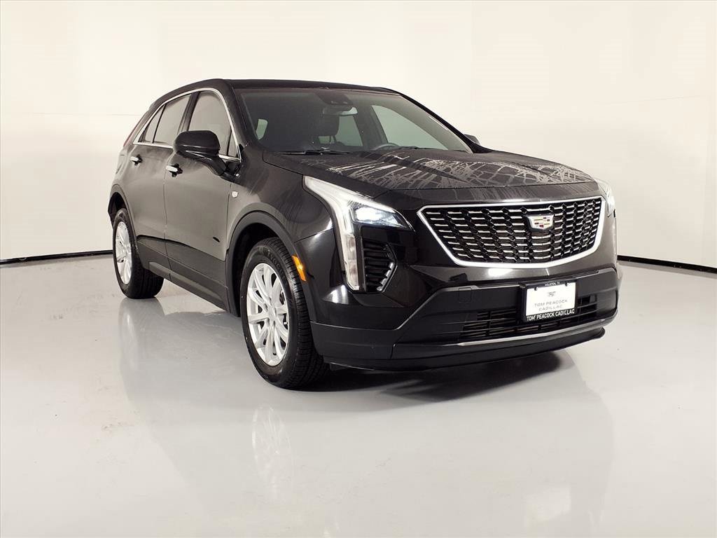Certified 2022 Cadillac XT4 Luxury w/ Cold Weather Package
