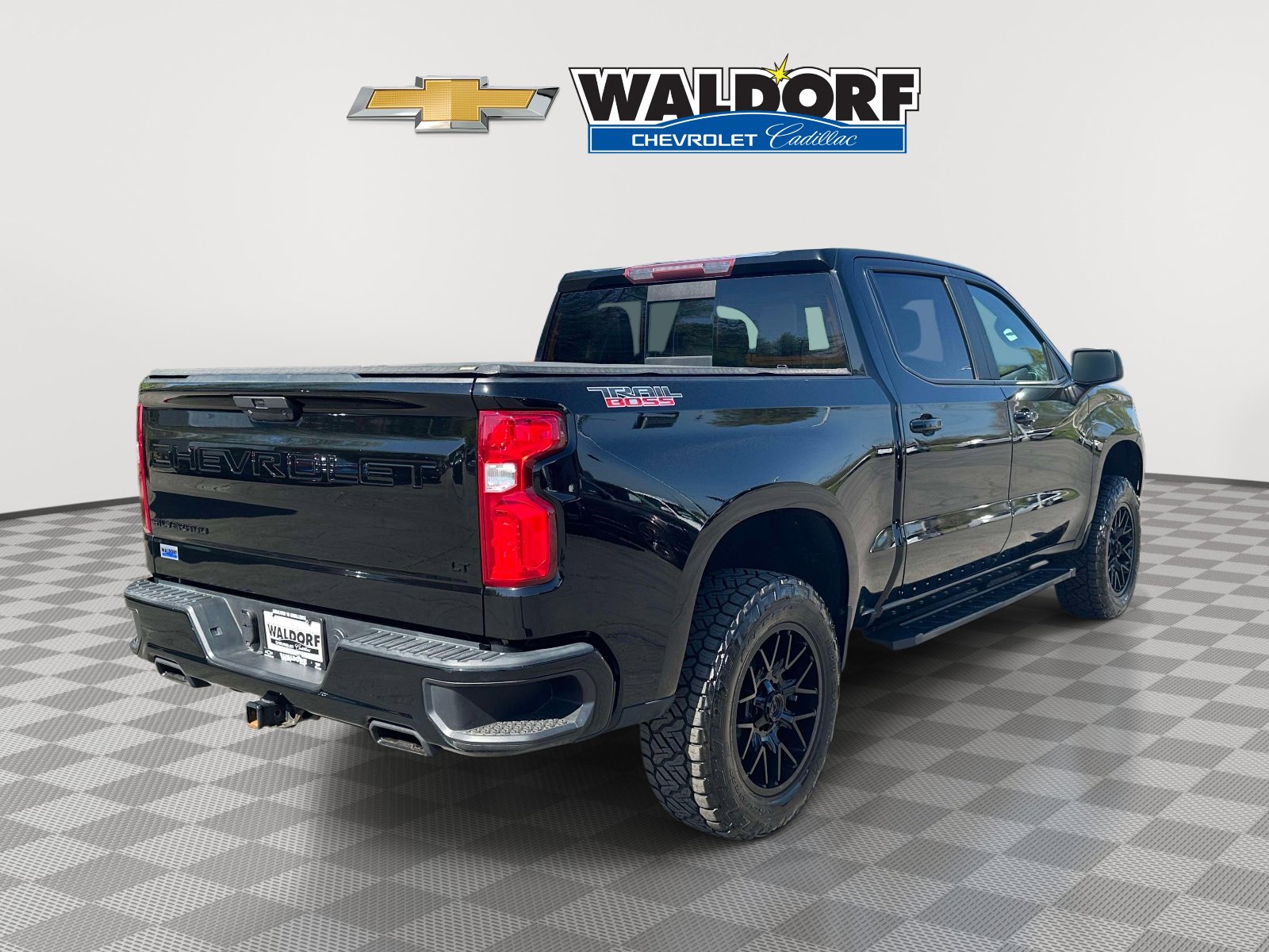 Used 2021 Chevrolet Silverado 1500 LT Trail Boss w/ Convenience Package II image 6