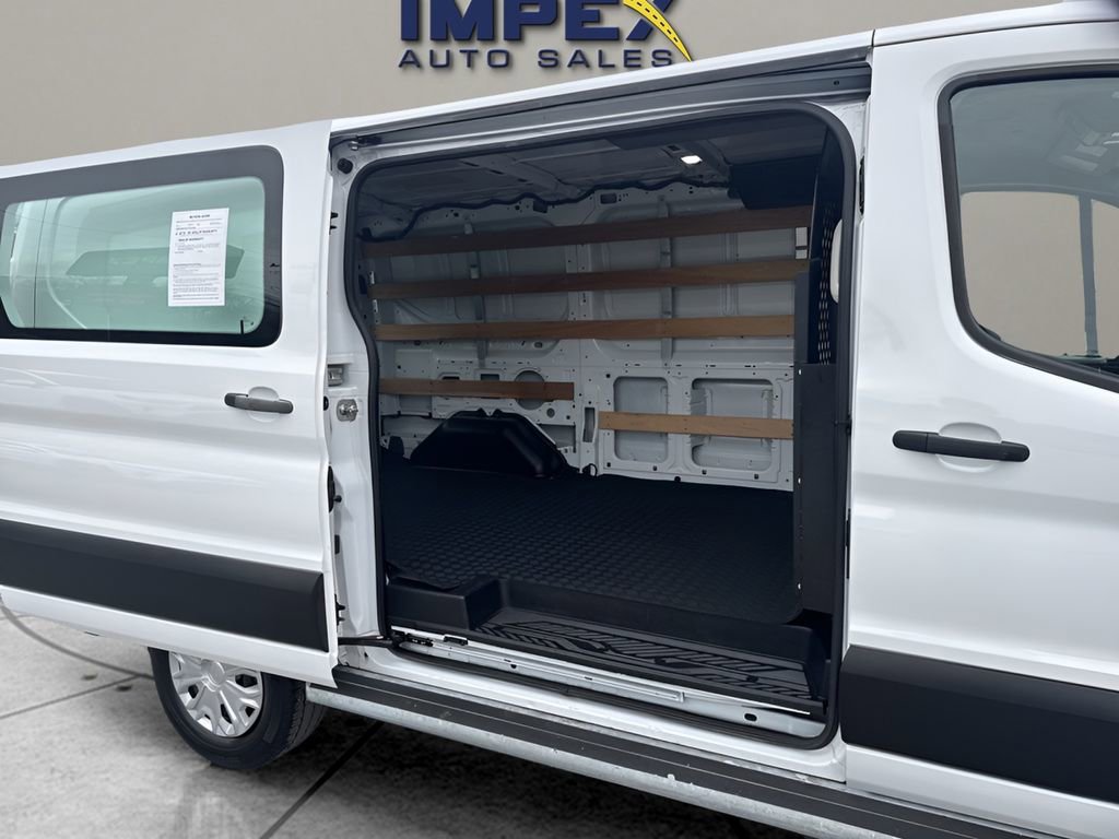 Used 2024 Ford Transit 250 Low Roof w/ Exterior Upgrade Package image 21
