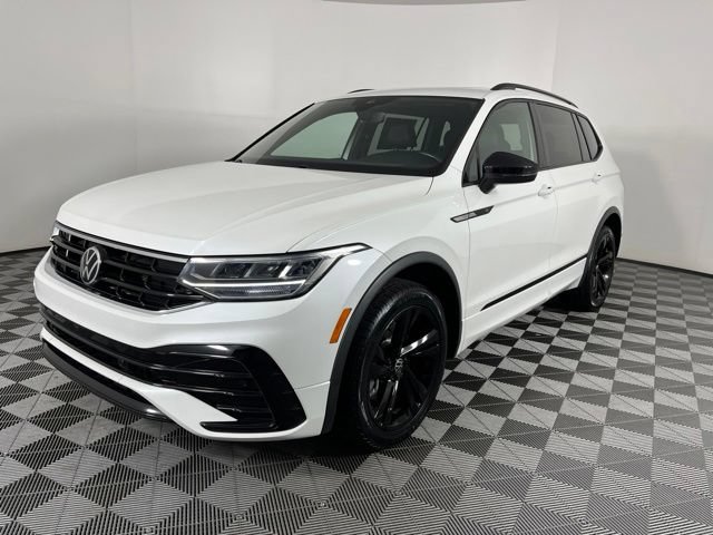Used 2023 Volkswagen Tiguan SE R-Line FWD image 6