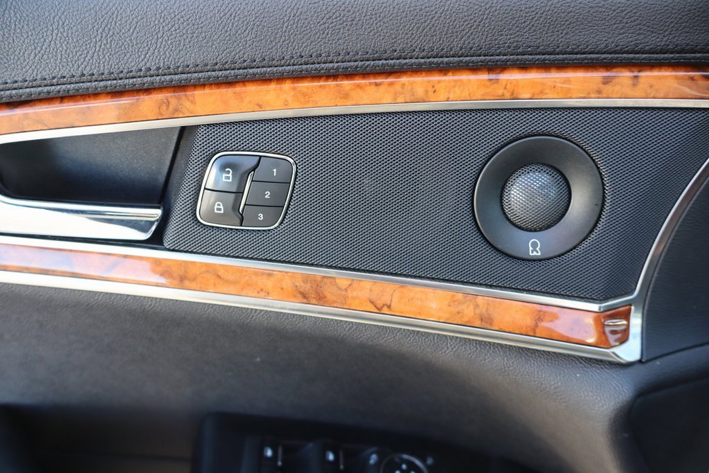 Used 2020 Lincoln Nautilus Reserve image 34