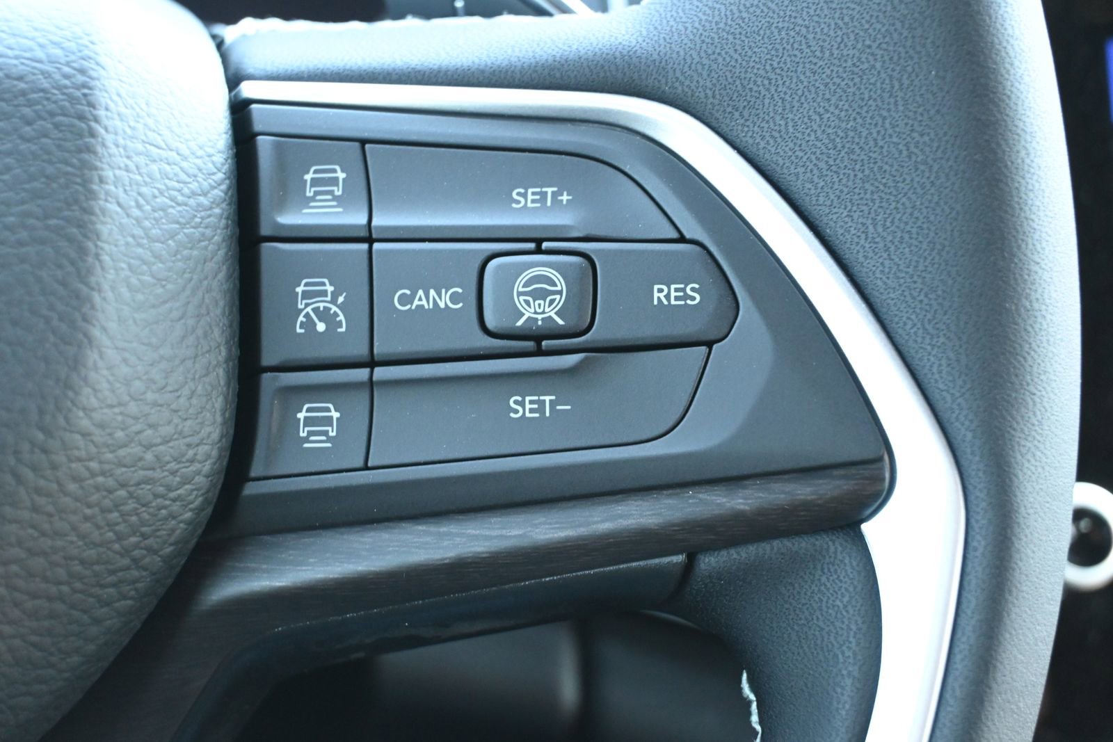 New 2026 Jeep Grand Cherokee Limited image 11