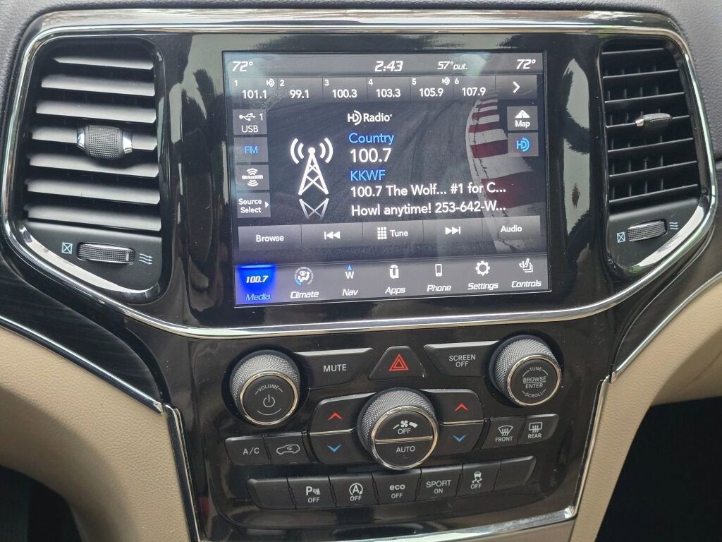 Used 2020 Jeep Grand Cherokee Limited w/ Luxury Group II image 33