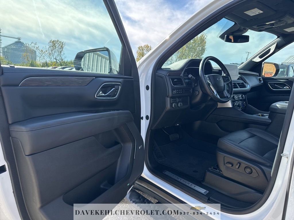 Used 2023 Chevrolet Tahoe Z71 w/ Luxury Package image 9