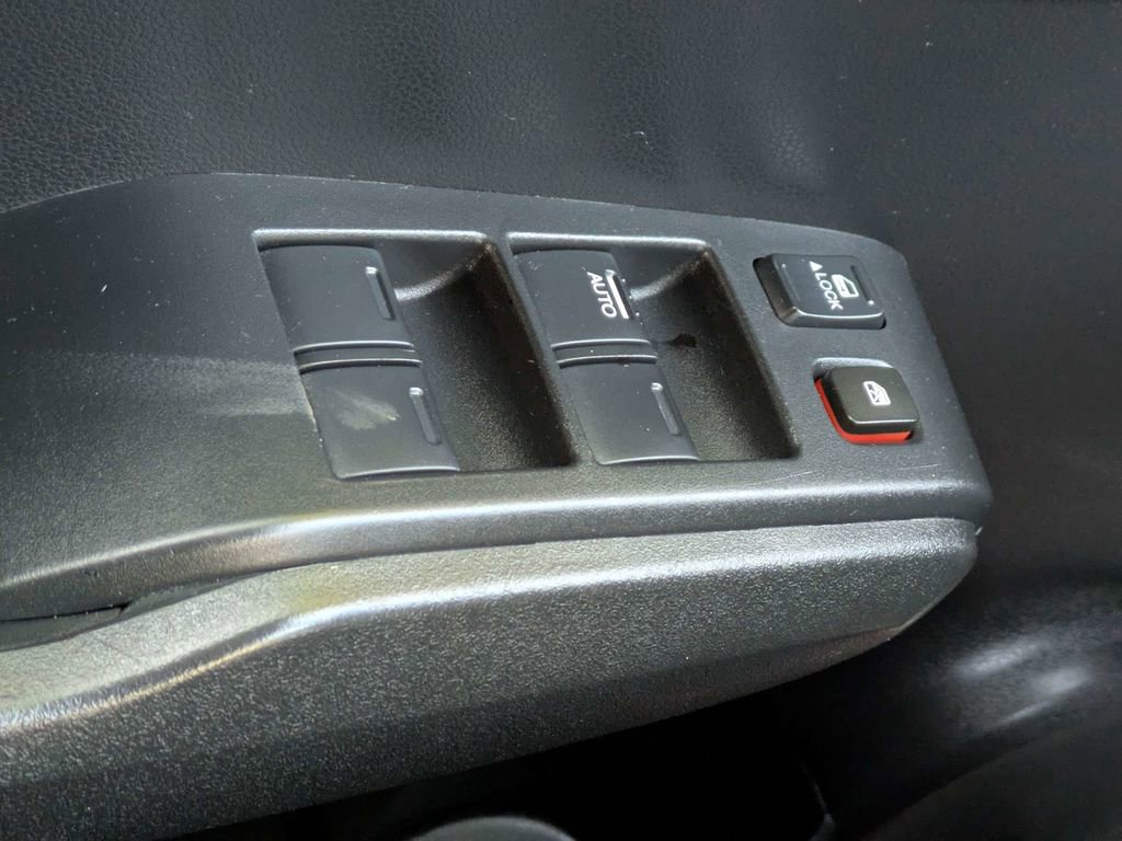 Used 2010 Honda Fit Sport image 22