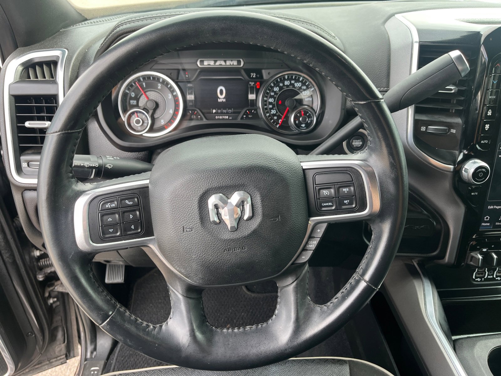 Used 2022 RAM 2500 Laramie w/ Night Edition AWD/4WD image 9