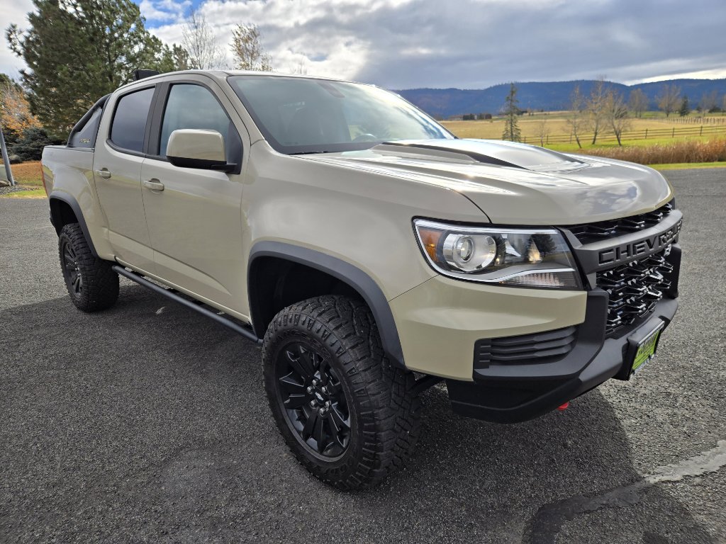 Used 2021 Chevrolet Colorado ZR2 w/ ZR2 Dusk Special Edition image 3