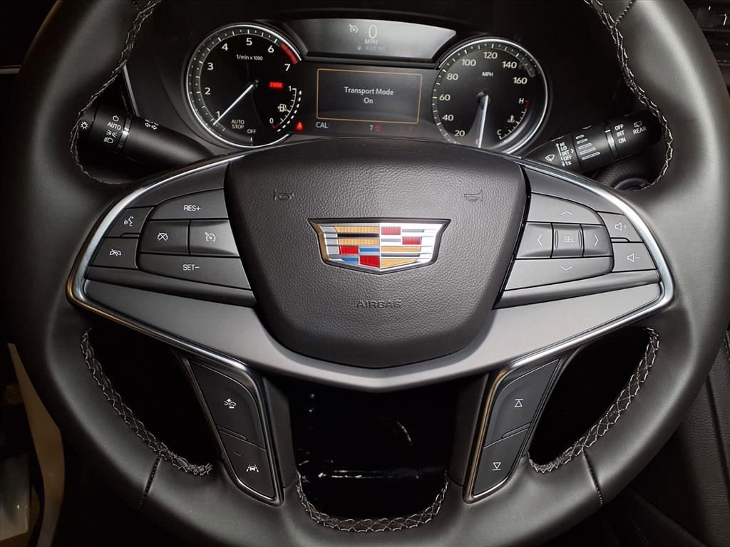 New 2026 Cadillac XT5 Luxury image 20