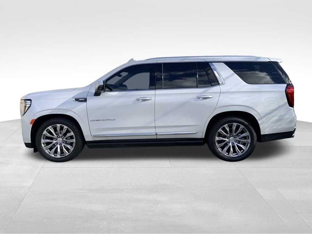 Used 2024 GMC Yukon Denali w/ Advanced Technology Package image 4