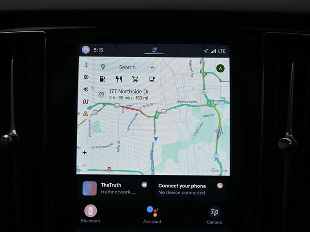 Used 2025 Volvo S60 B5 Plus image 14