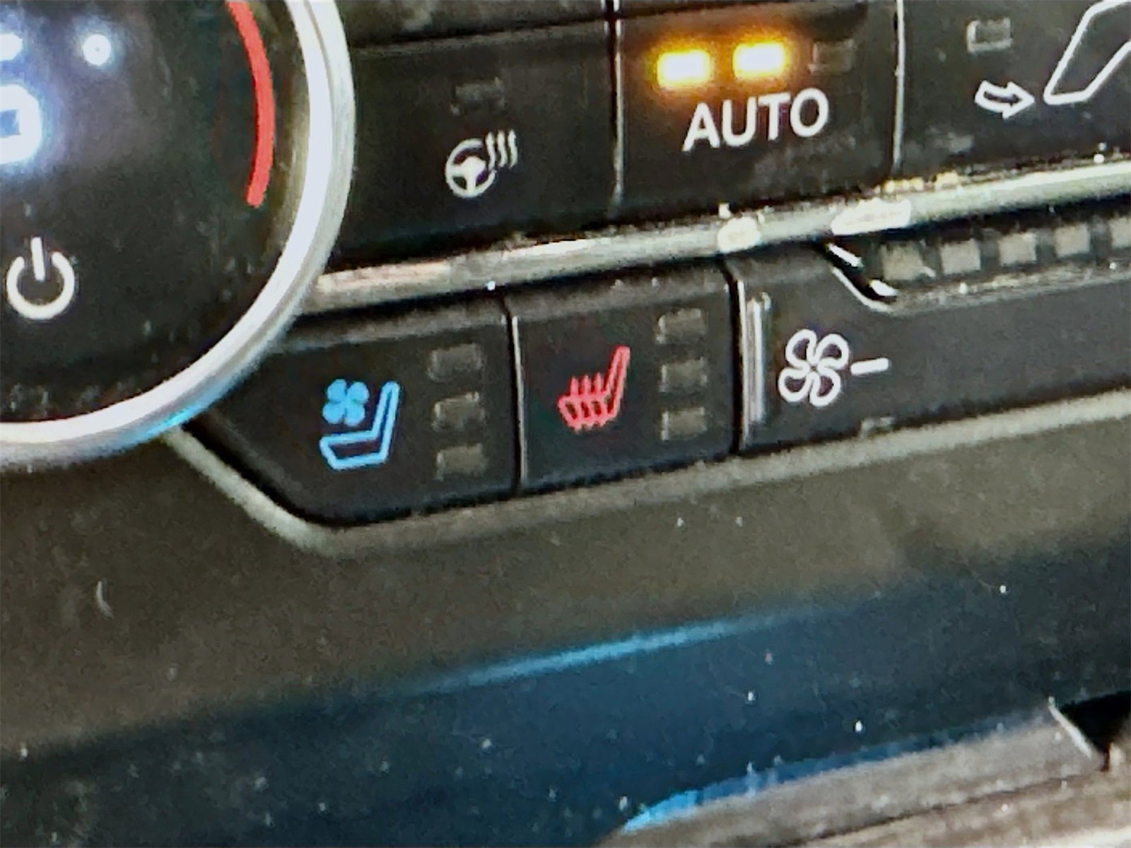 Used 2020 Ford Expedition Max Limited image 21