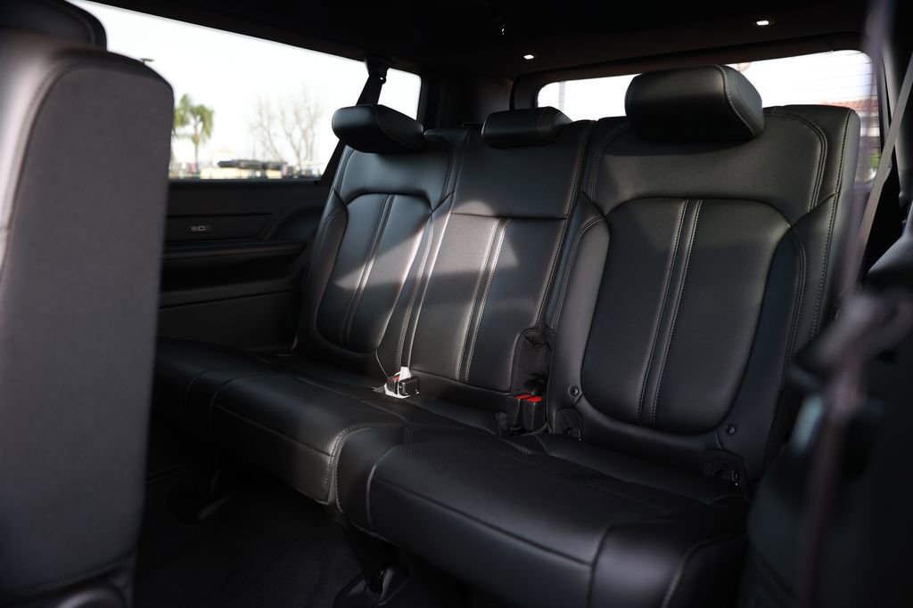 New 2026 Jeep Grand Wagoneer L 2WD w/ 8-Passenger Seating Package image 32