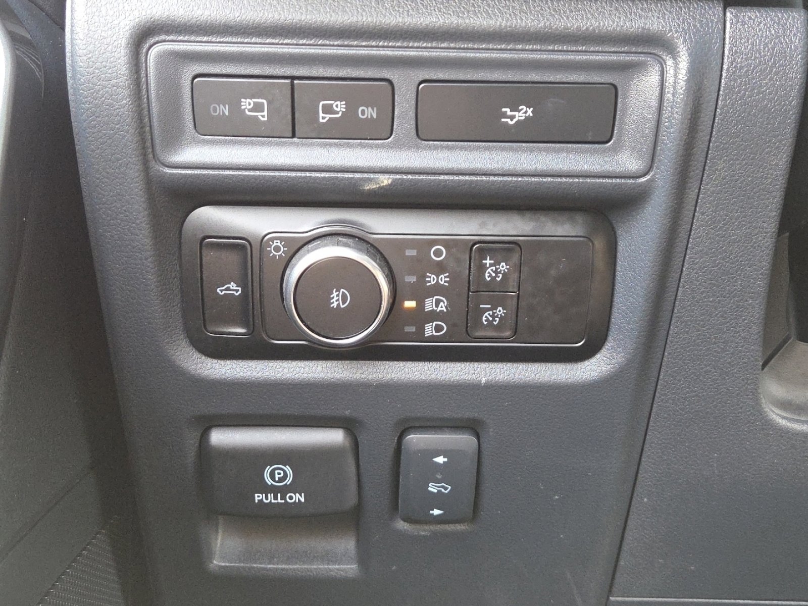 Used 2023 Ford F150 XLT image 34