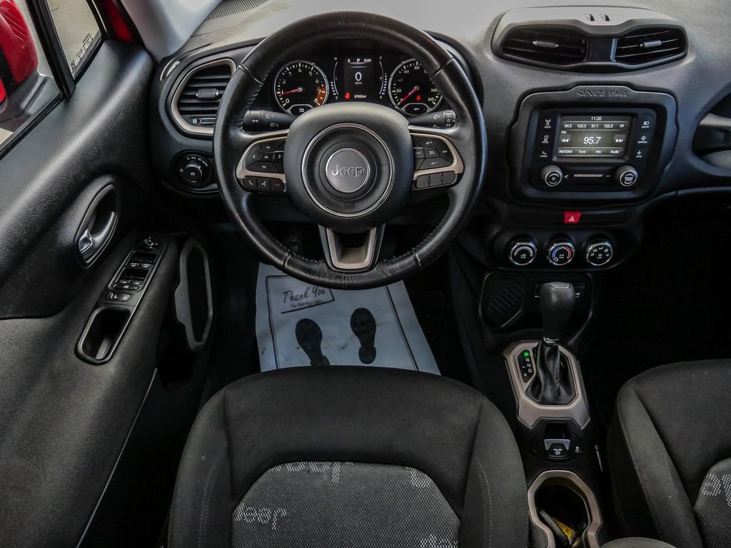Used 2017 Jeep Renegade Latitude image 21
