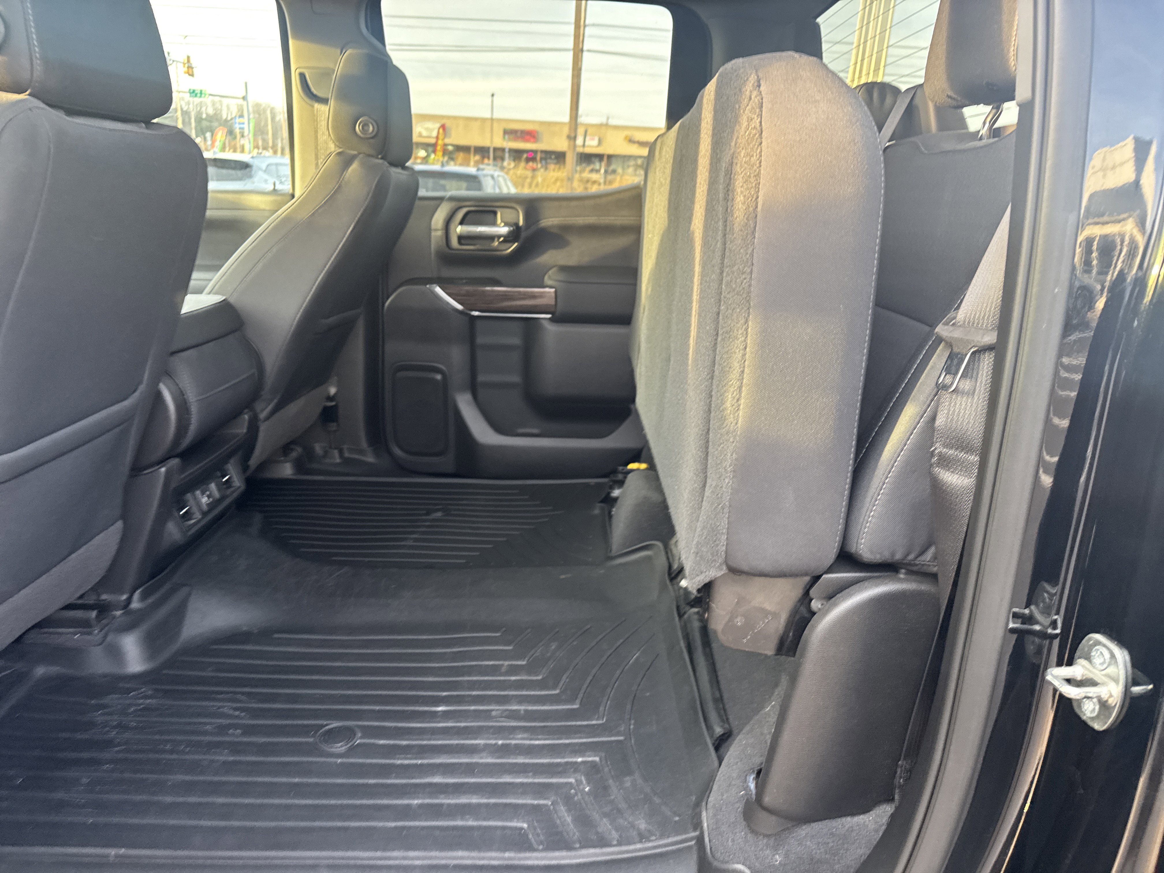 Used 2019 GMC Sierra 1500 SLE w/ SLE Value Package image 13