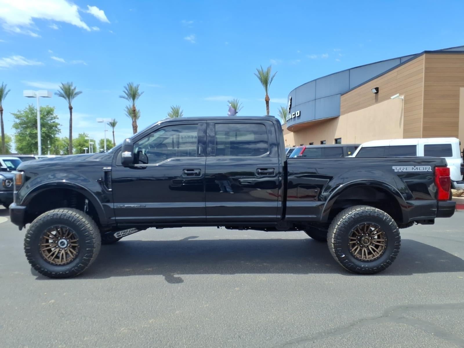 Used 2022 Ford F250 Lariat w/ Tremor Off-Road Package AWD/4WD image 3