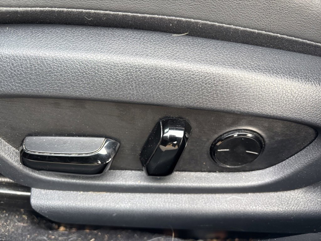 Used 2023 Lexus ES 250 w/ Premium Package image 22