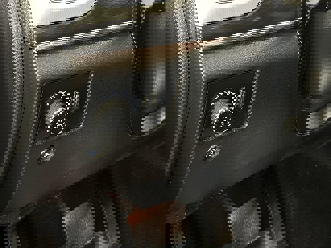 Used 2020 Jeep Grand Cherokee Trailhawk w/ Interior Metal Package image 13