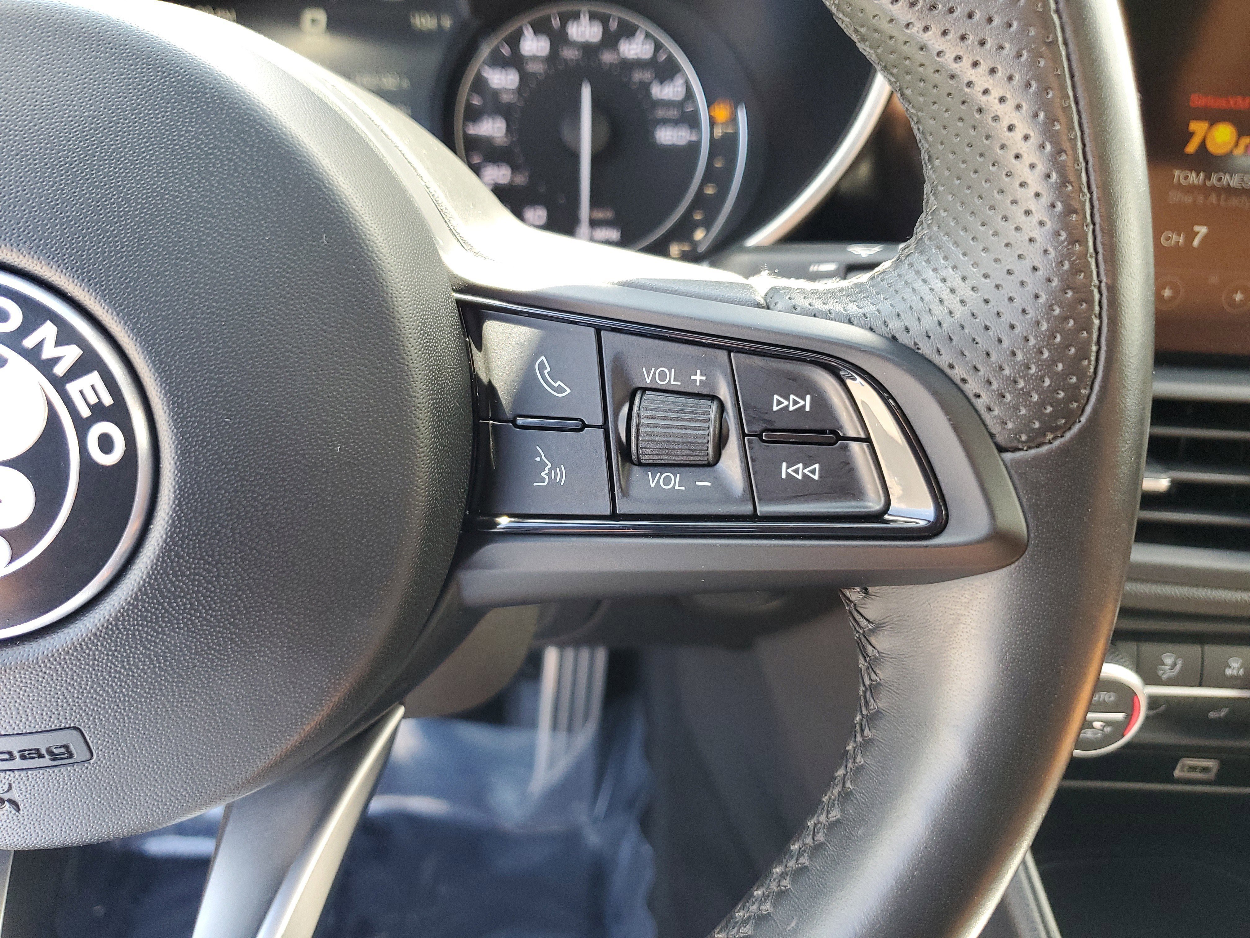 Used 2022 Alfa Romeo Giulia Ti w/ Active Assist Plus Package image 20