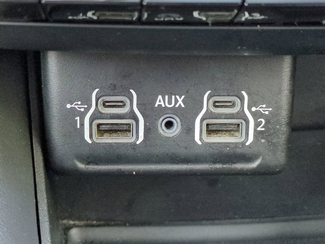 Used 2024 Dodge Durango GT image 23