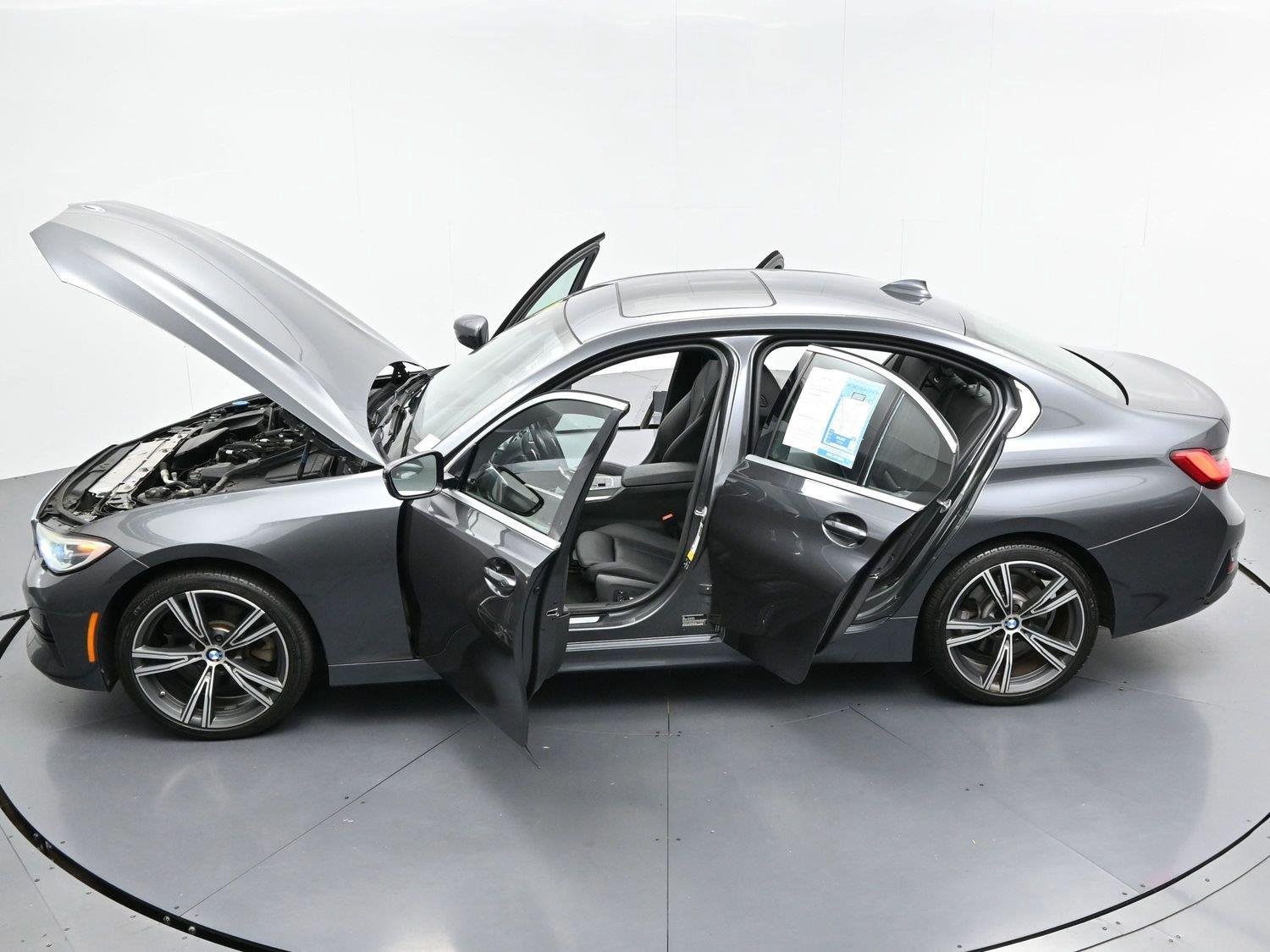 Used 2021 BMW 330i xDrive Sedan w/ Convenience Package AWD/4WD image 40