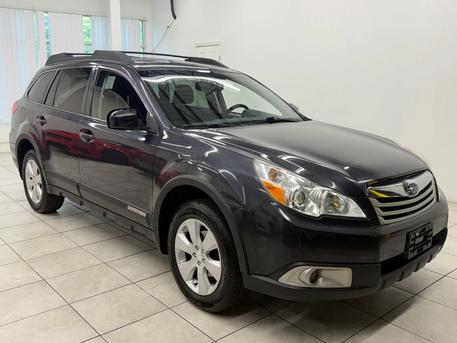 Used 2012 Subaru Outback 2.5i Premium AWD/4WD image 1