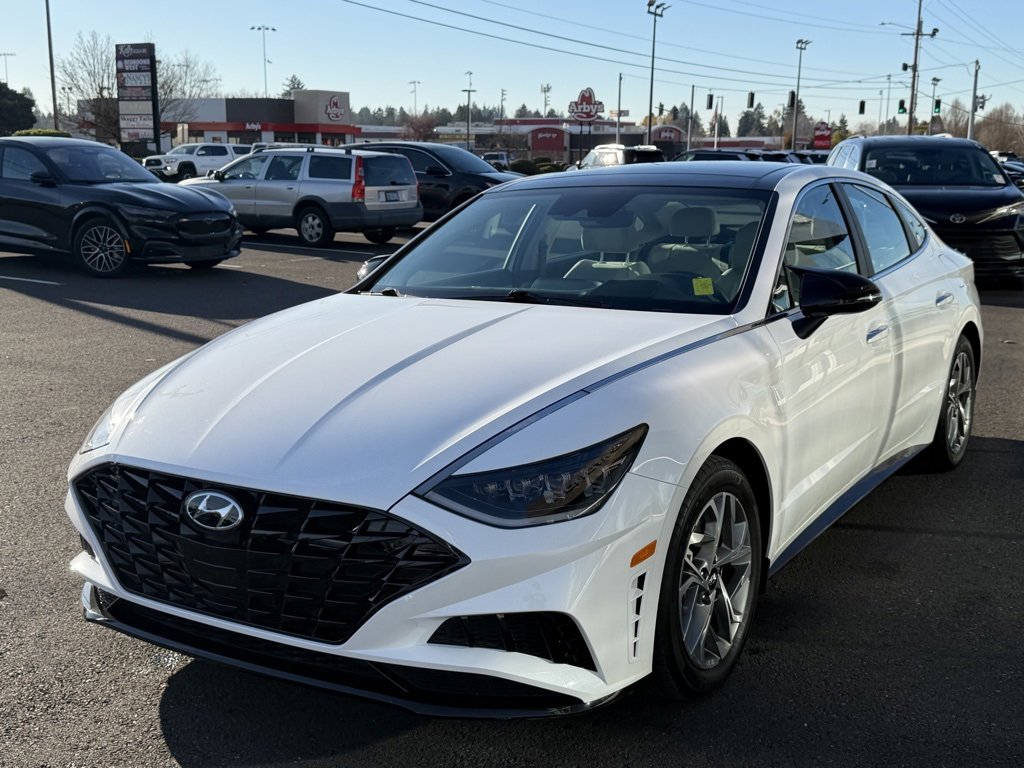 Used 2023 Hyundai Sonata SEL w/ Convenience Package image 4
