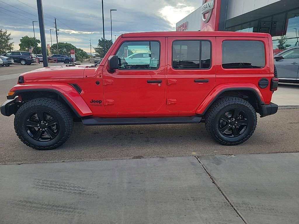 Used 2021 Jeep Wrangler Unlimited Sahara AWD/4WD image 4