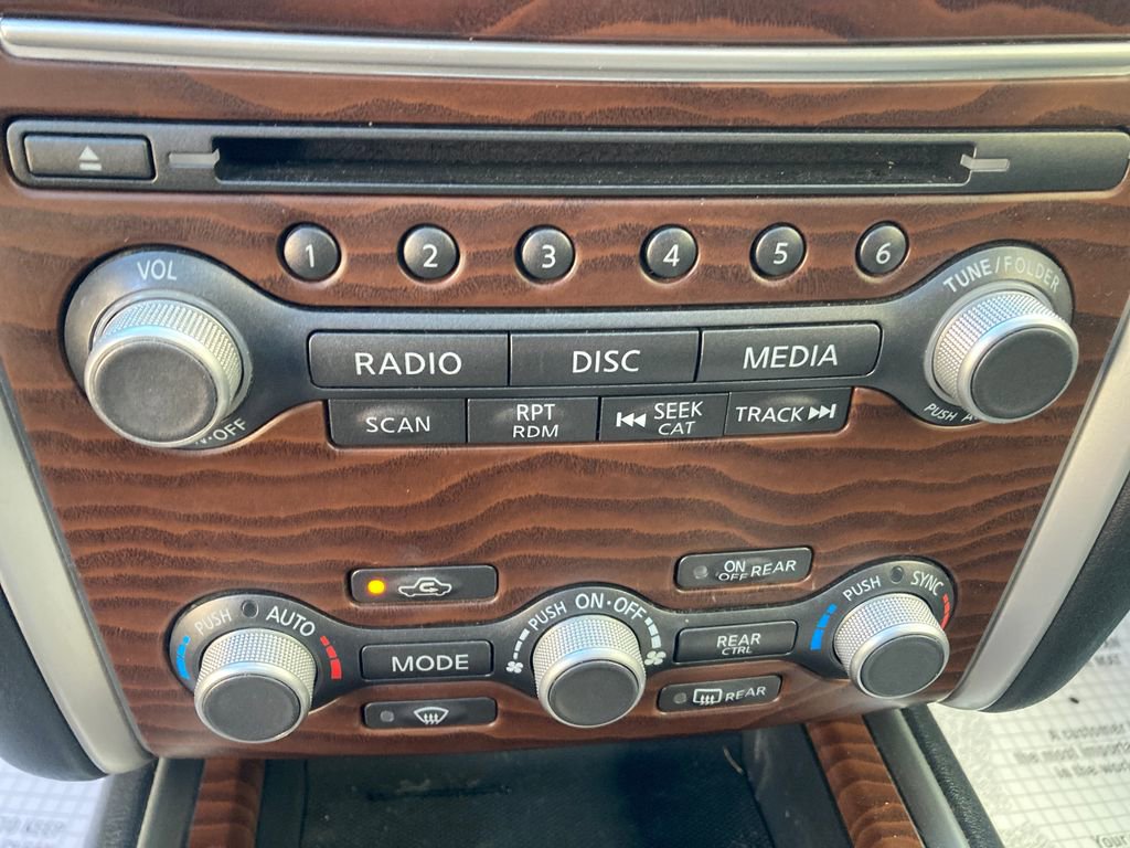 Used 2020 Nissan Pathfinder Platinum image 49