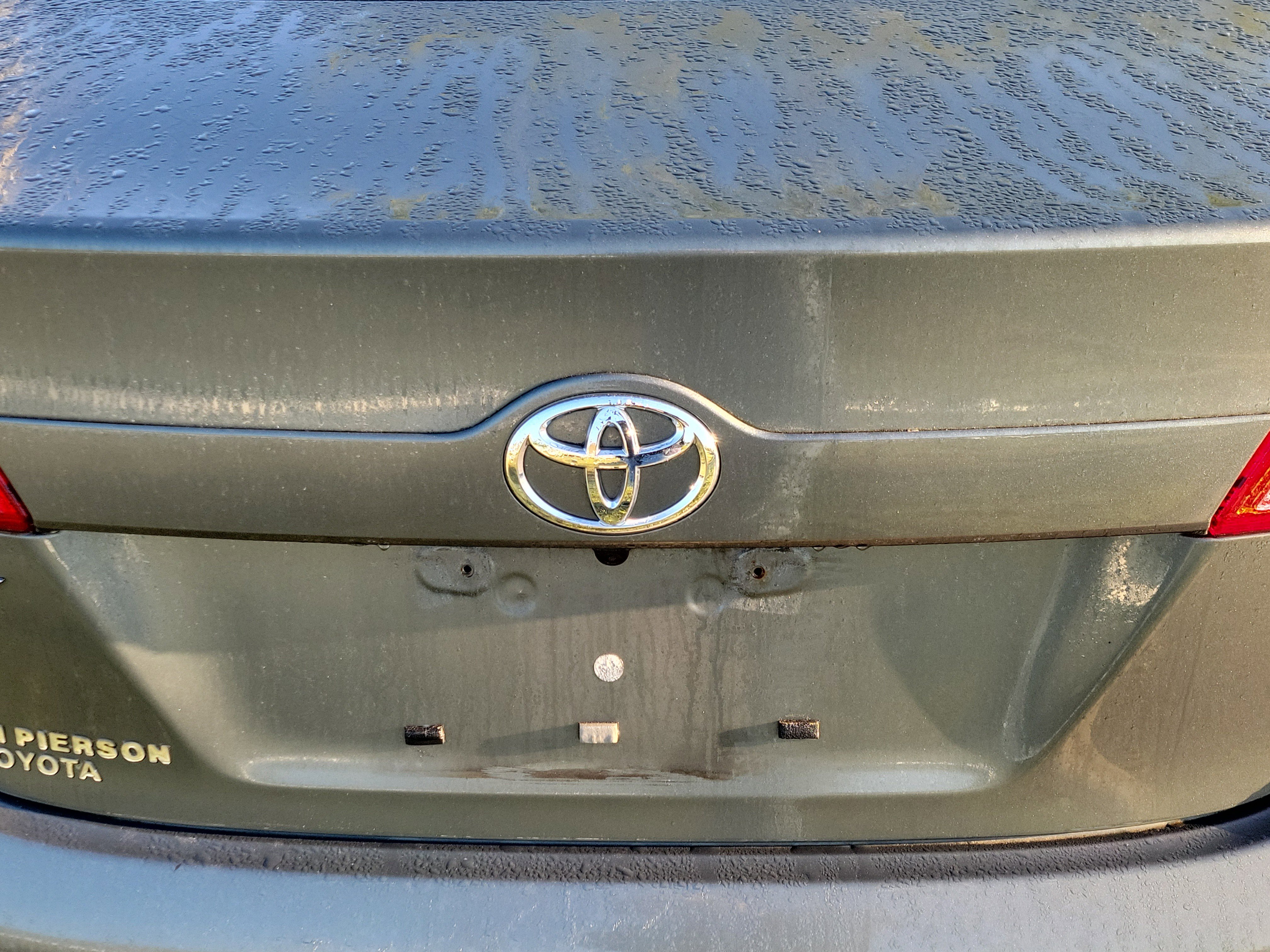 Used 2013 Toyota Camry L image 16