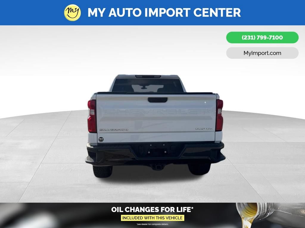 Used 2022 Chevrolet Silverado 1500 Custom Trail Boss AWD/4WD image 6