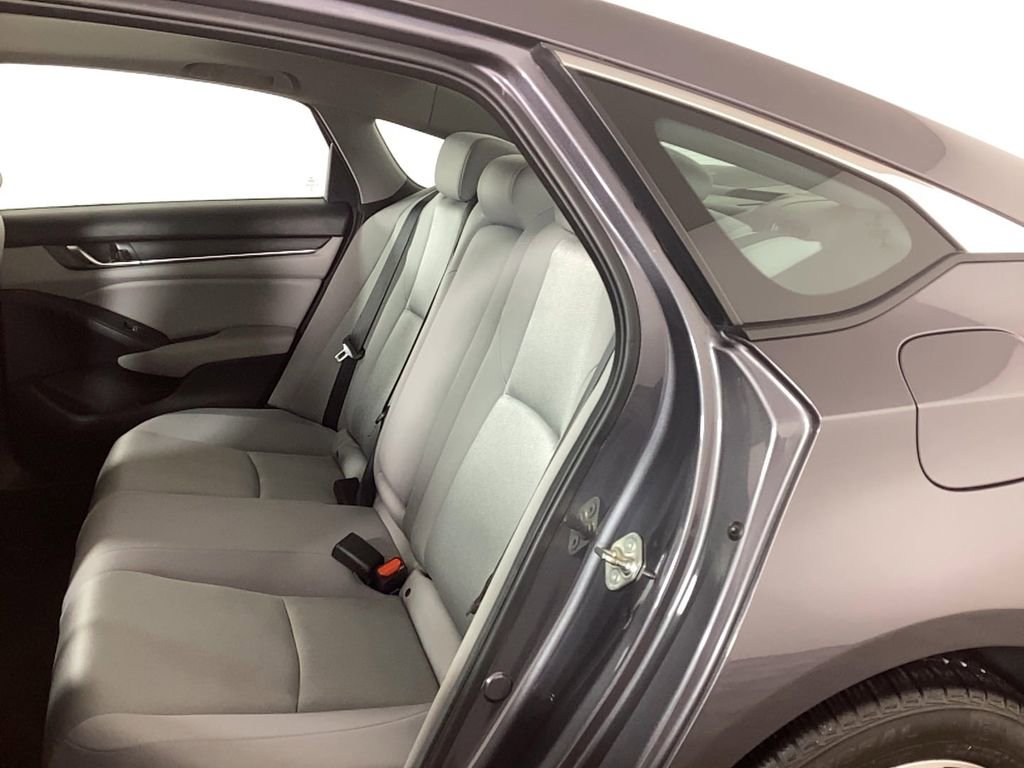 Used 2018 Honda Accord EX image 12