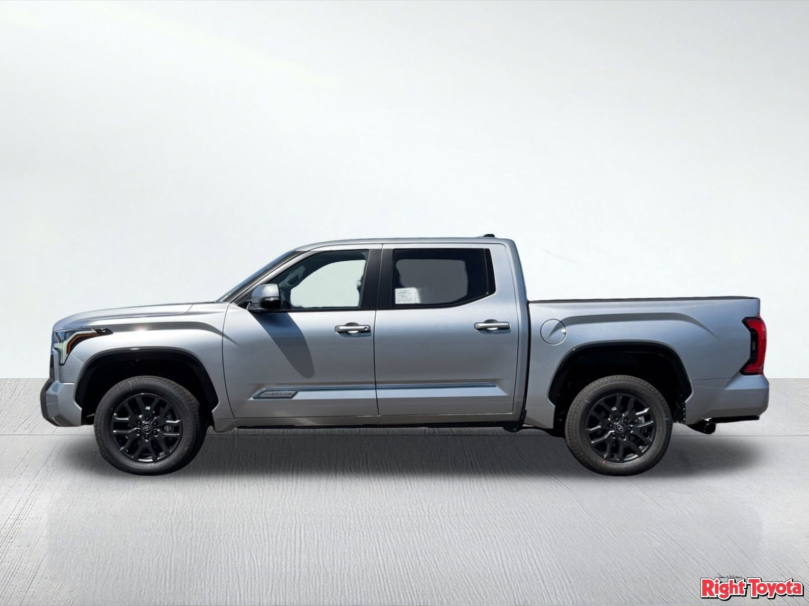 New 2026 Toyota Tundra Platinum AWD/4WD image 3