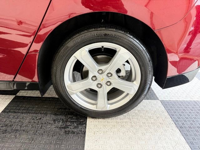 Used 2017 Chevrolet Volt LT w/ Comfort Package FWD image 8